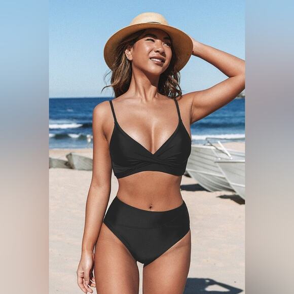 CUPSHE NWT Black Bikini Set with Bralette and Asymetric High Waist Bottom Sz XS - Picture 1 of 8